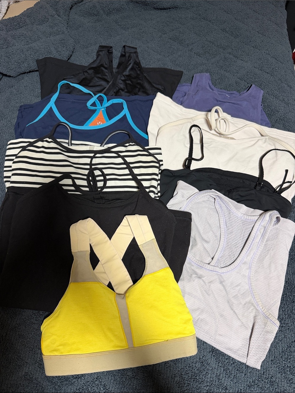 Mixed lot of Lululemon (size xs-small) 9 pieces